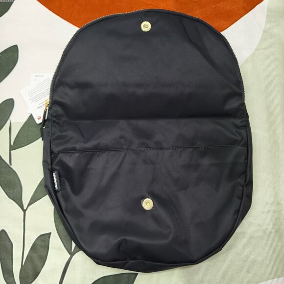 Lululemon Festival Bag 5L • Black/Gold • New - Picture 3 of 3